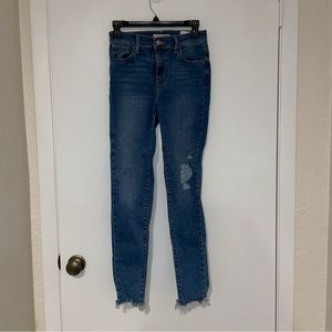LEVI skinny jeans